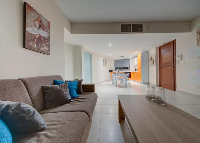 Bright 1br In The Heart Of St Julians 公寓