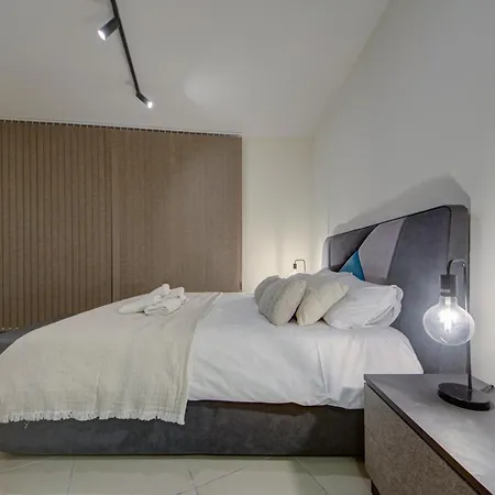公寓 Bright 1br In The Heart Of St Julians Saint Julian's