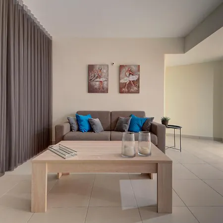 公寓 Bright 1br In The Heart Of St Julians Saint Julian's