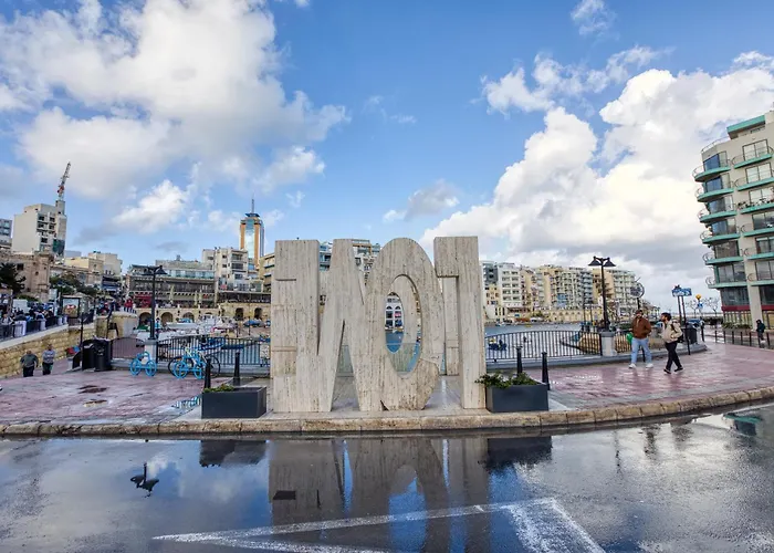 Bright 1br In The Heart Of St Julians Saint Julian's