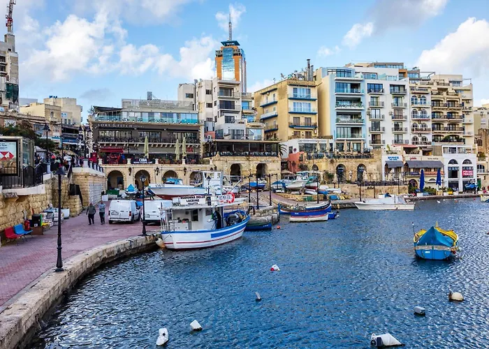 Bright 1br In The Heart Of St Julians Apartmán