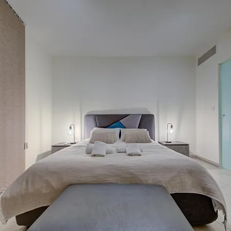 Bright 1br In The Heart Of St Julians