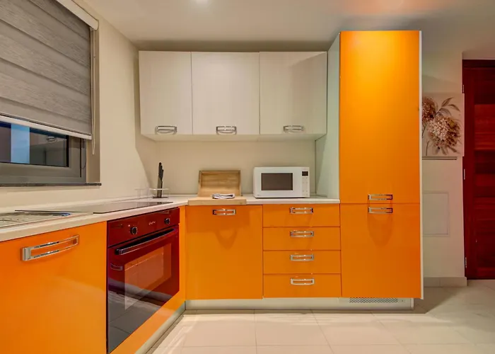 Bright 1br In The Heart Of St Julians * San Ġiljan