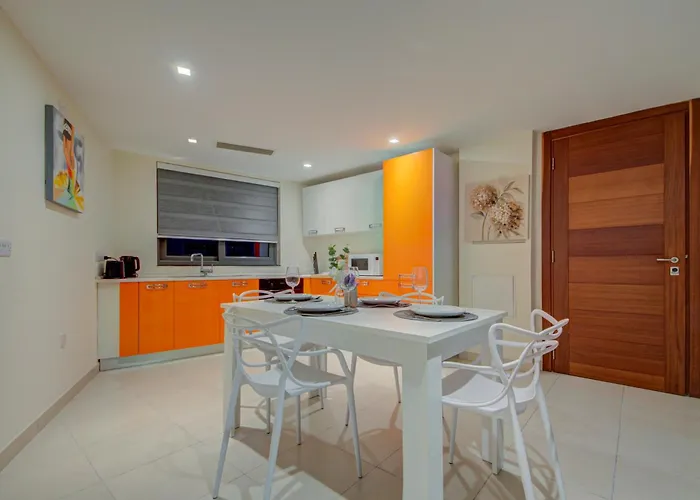 Bright 1br In The Heart Of St Julians * San Ġiljan