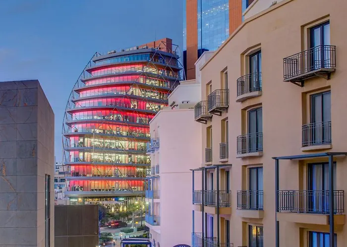 Bright 1br In The Heart Of St Julians San Ġiljan